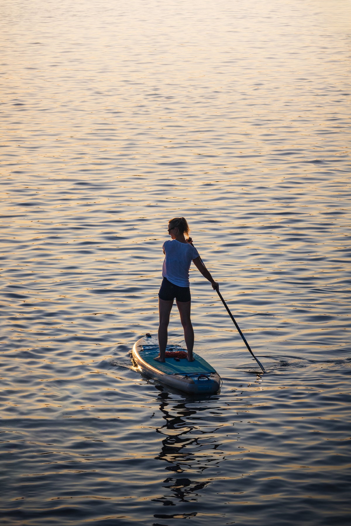 Paddle boarding photo for FBSport Inflatable Paddle Boards Inside Info